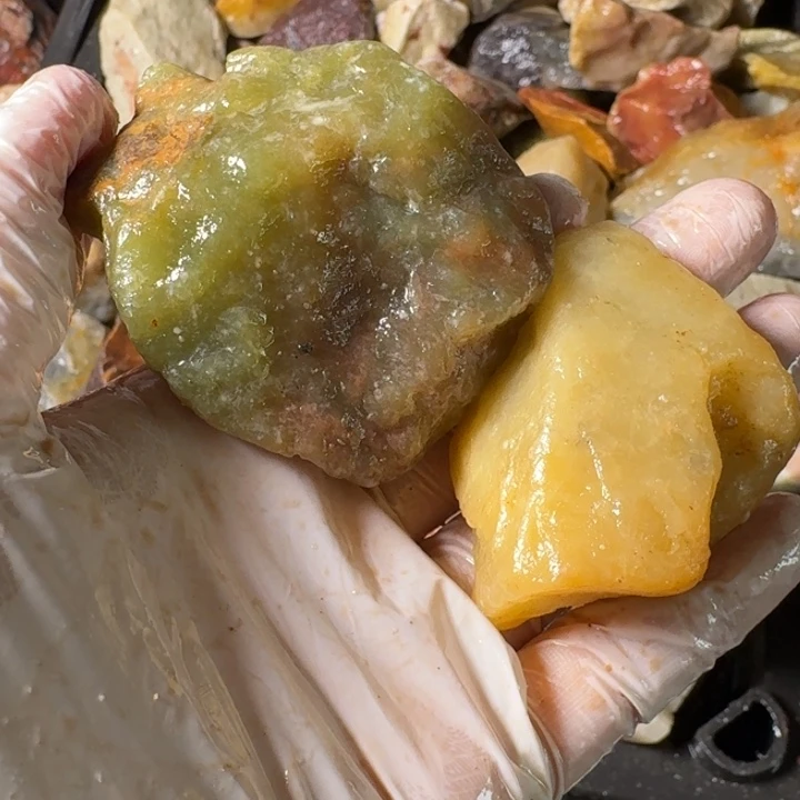 红***海寿山石寿山石的颜色