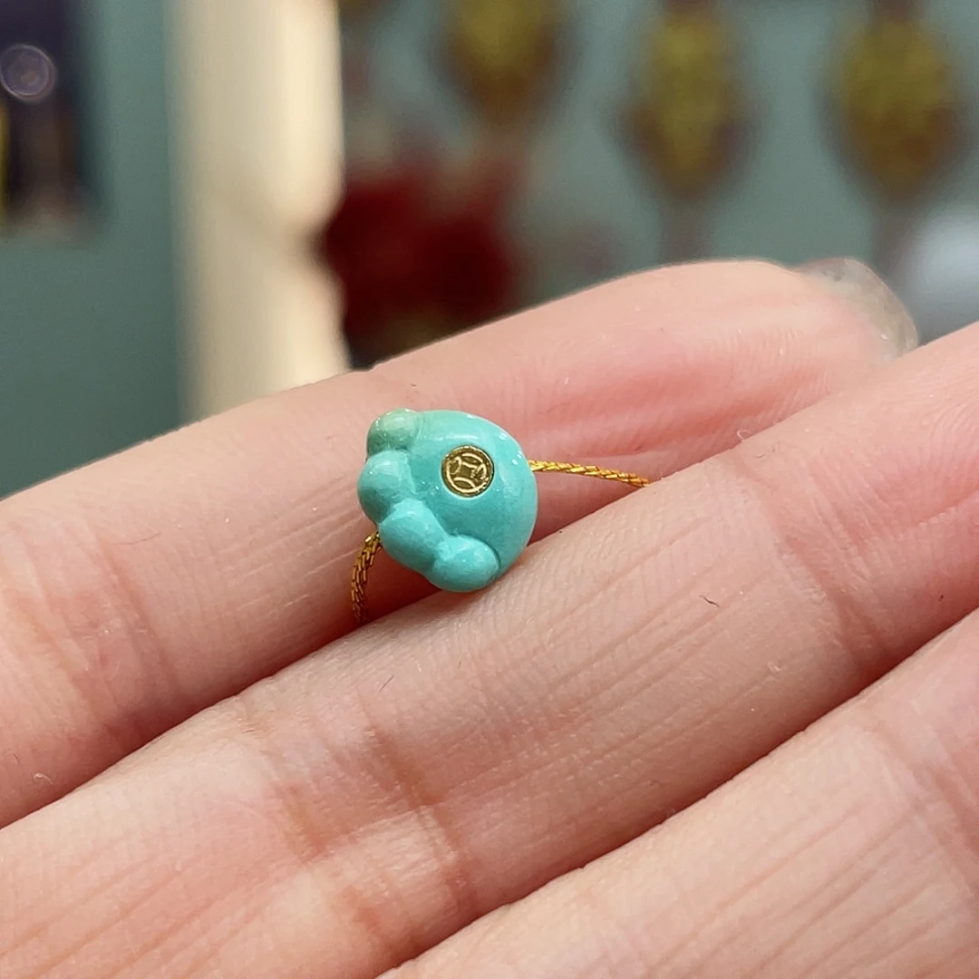 绿松石颈饰未镶嵌