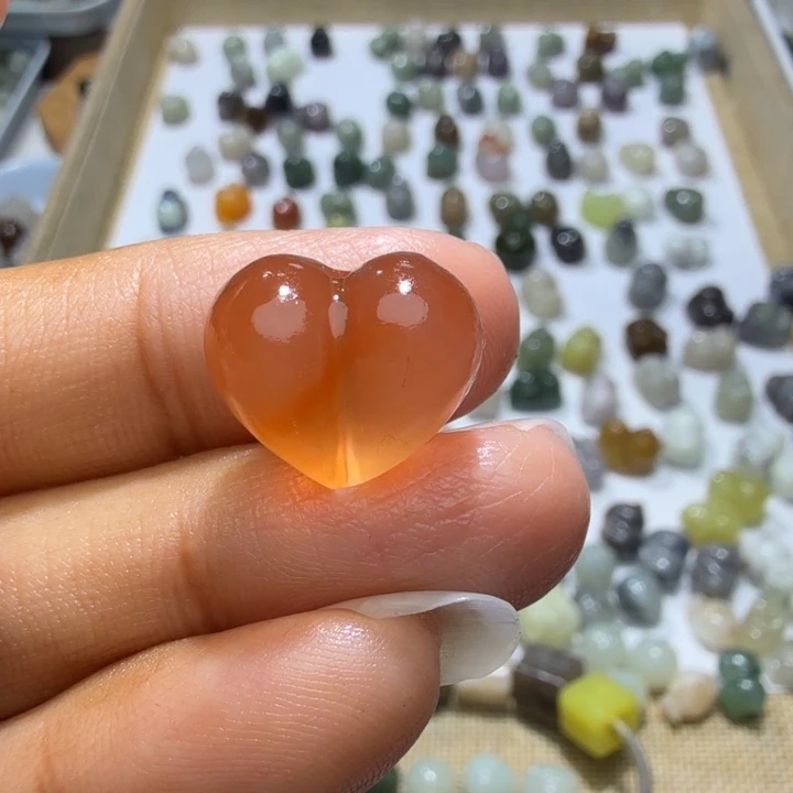 和田玉未镶嵌珠宝奇石