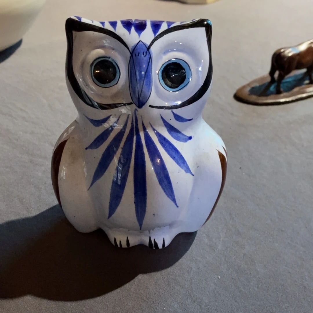 瓷片青花手绘猫头鹰