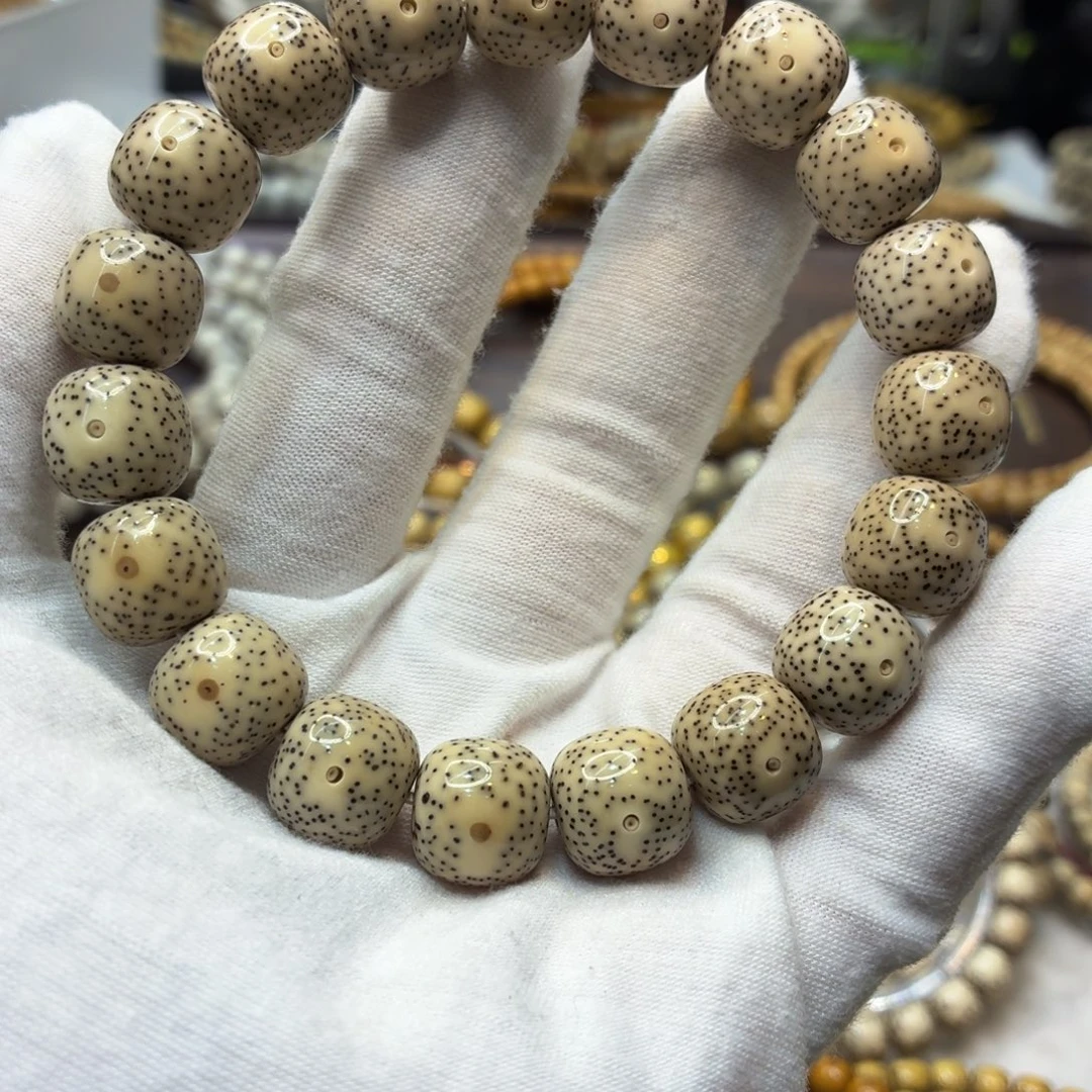 吊坠星月菩提13×12正月小细星