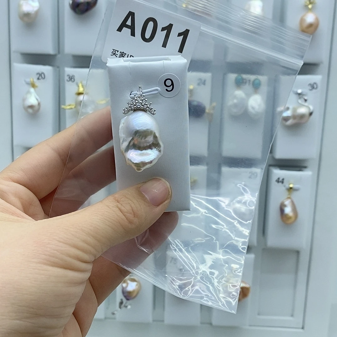 钛钢颈饰淡水珍珠