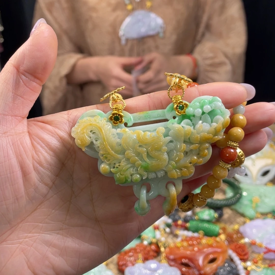 翡翠颈饰未镶嵌代编织