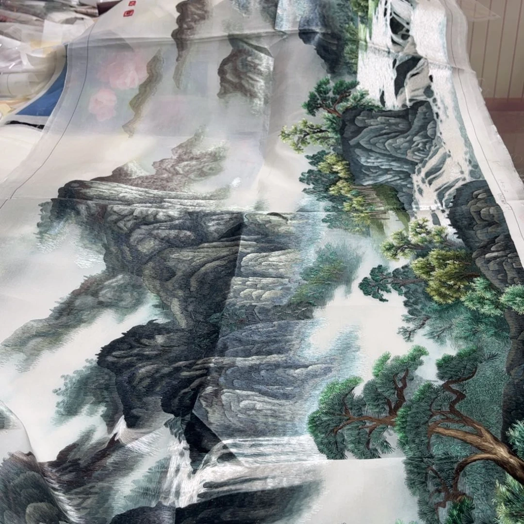 织绣～****?苏绣纯手工打造一部