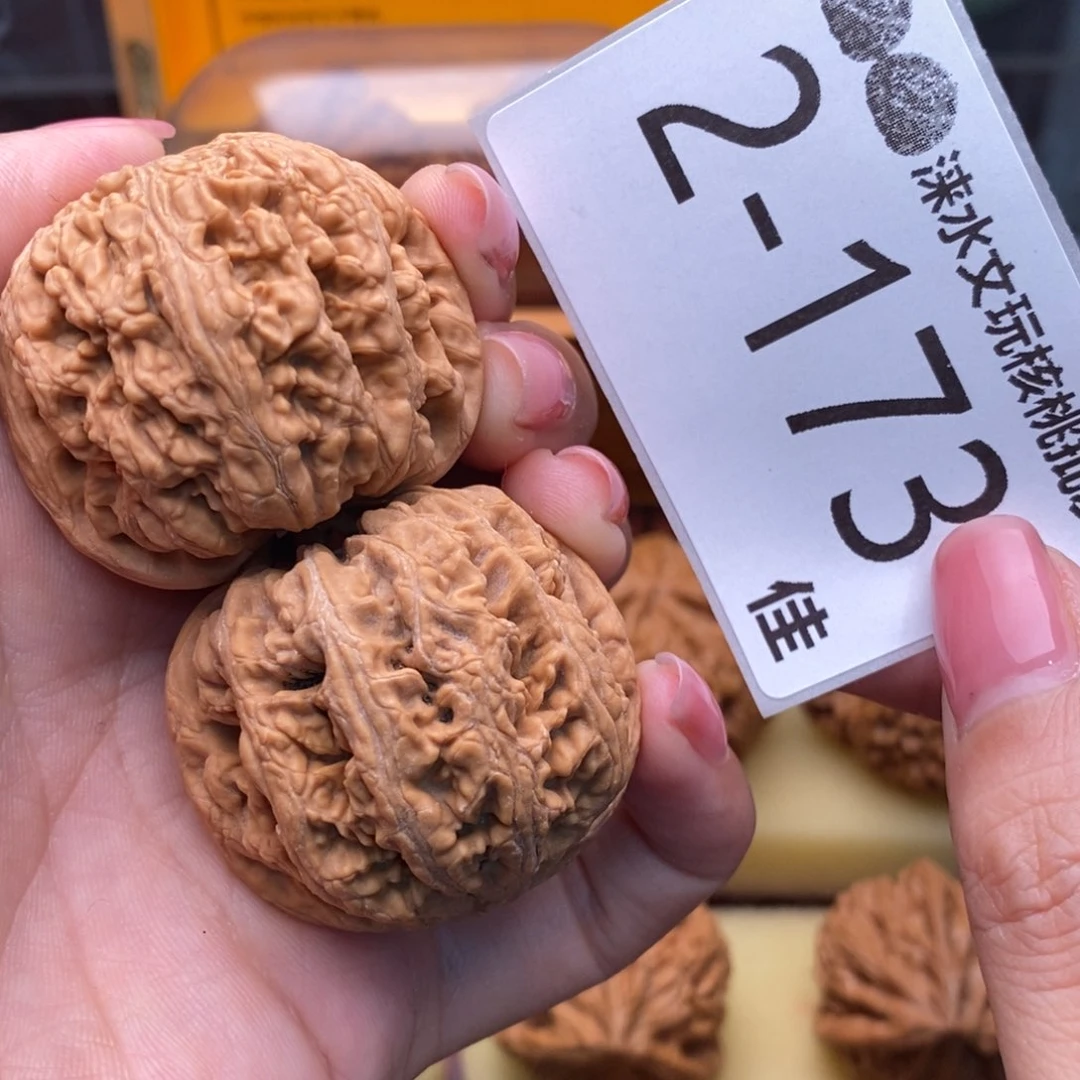 文玩核桃把件40粗筋