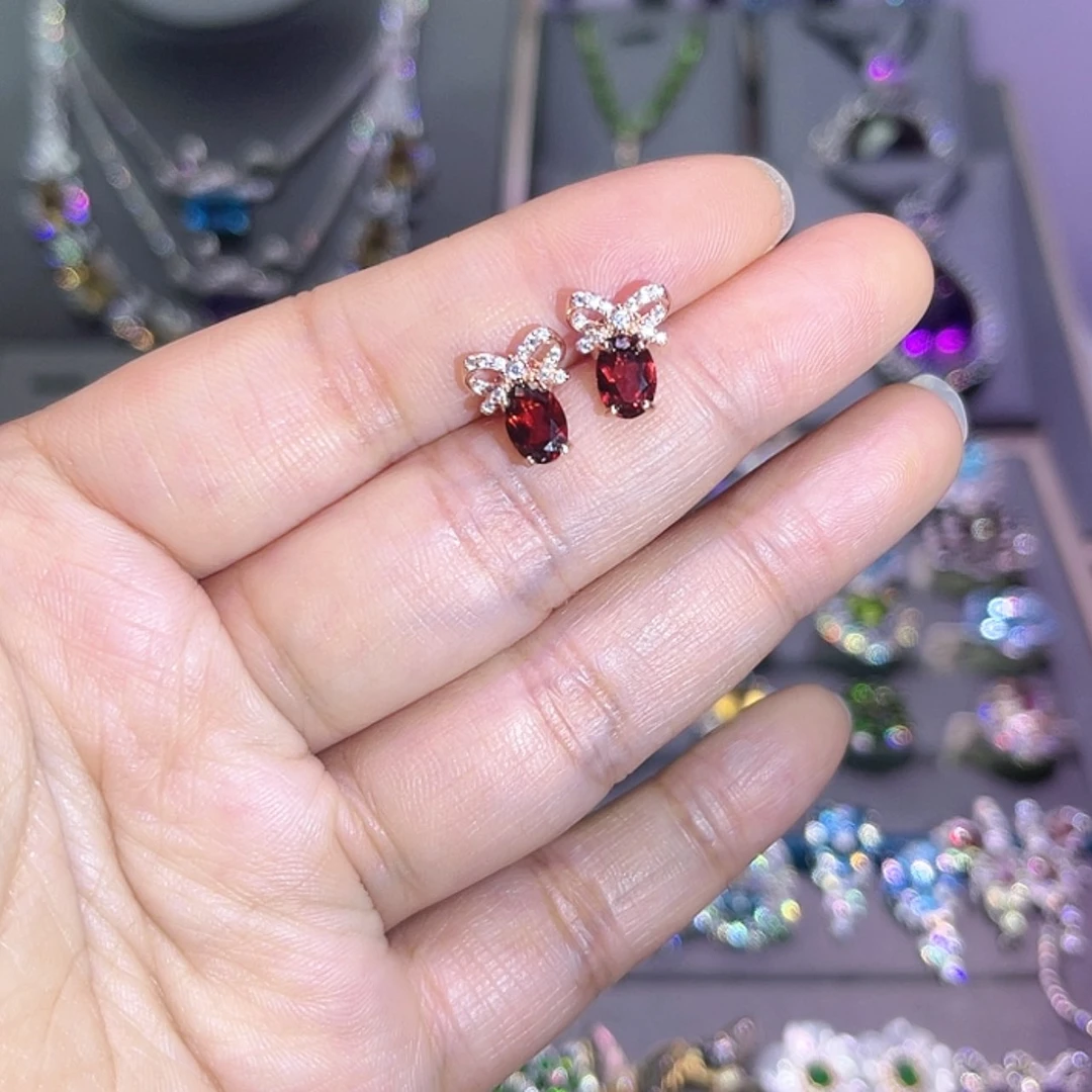 【闪购商品】石榴石耳饰银S925镶嵌
