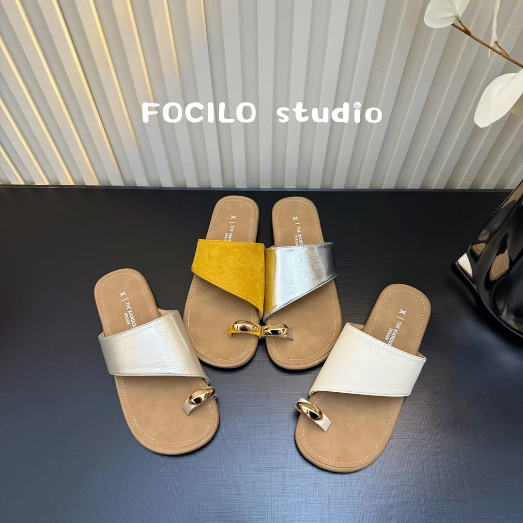 时尚夹趾套趾拖鞋女夏外穿2025年新款小众绝美软平底沙滩一字拖鞋
