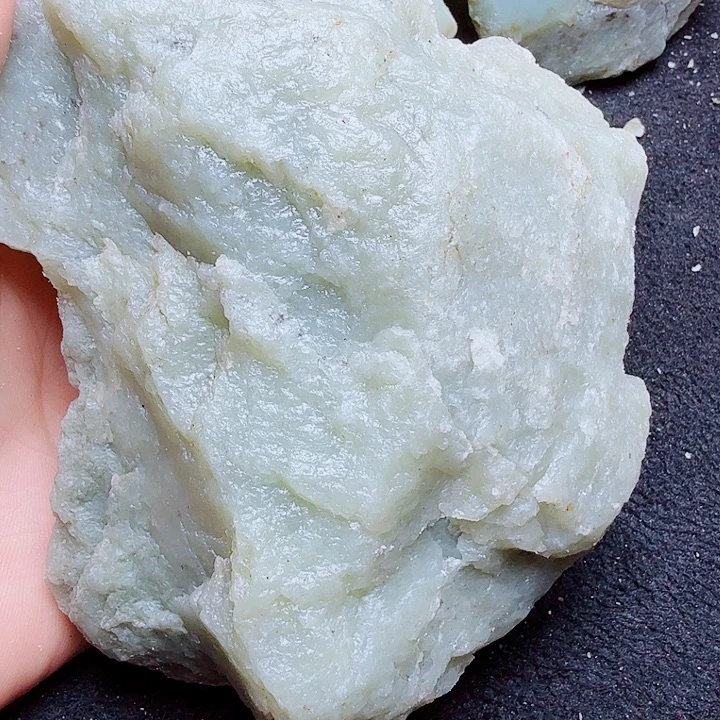 未镶嵌和田玉（糖玉）珠宝半成品