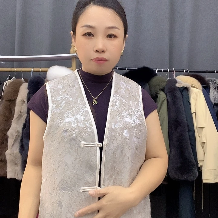 小*呀狐狸毛皮草马甲外套