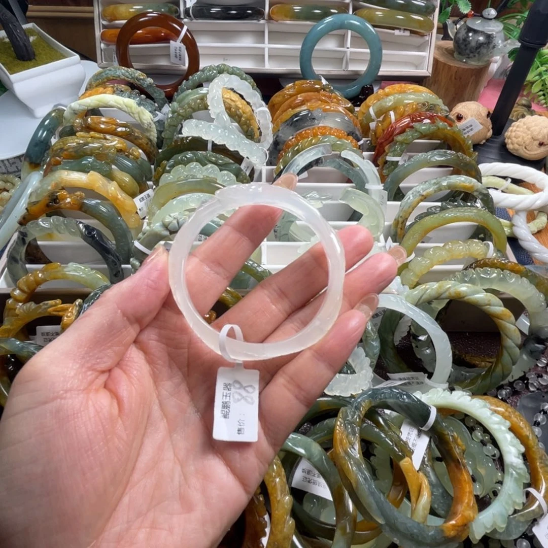 未镶嵌蛇纹石玉手镯