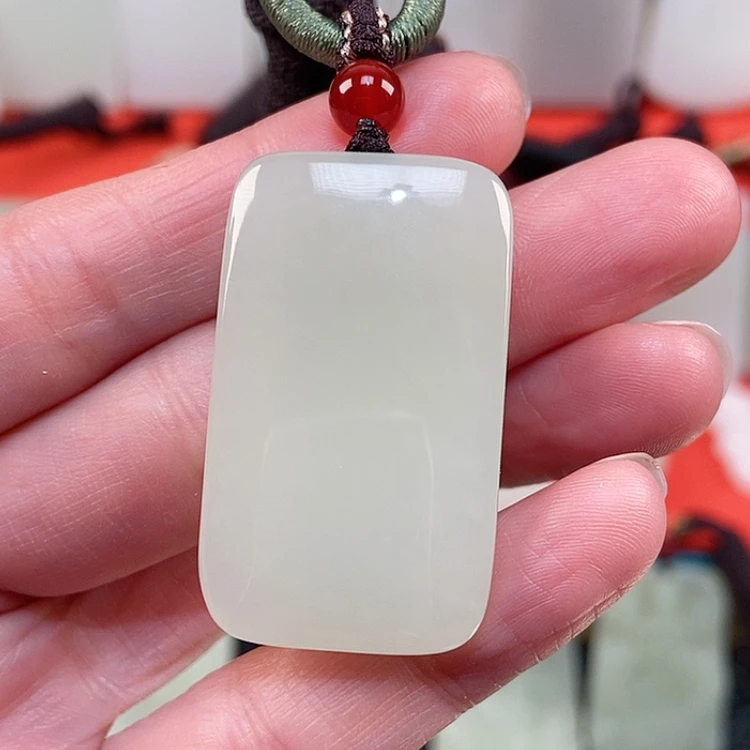 【闪购商品】颈饰未镶嵌和田玉