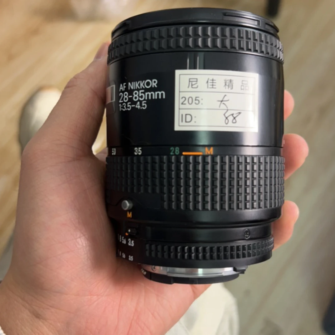 9新 Nikon/尼康 Canon/佳能 - 卡口 二手单反相机/镜头（无配件）