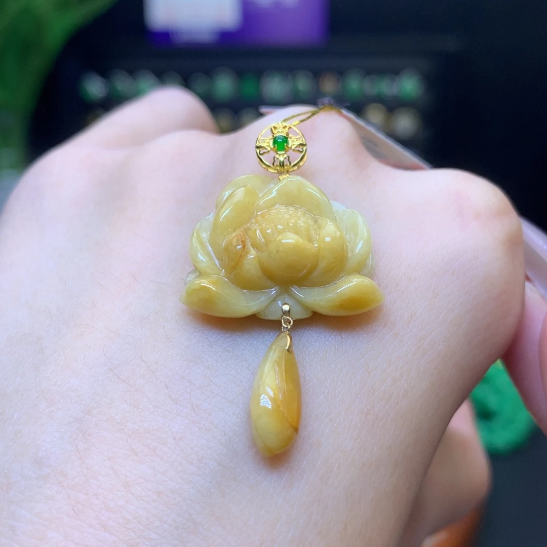 翡翠颈饰18K金镶嵌天然