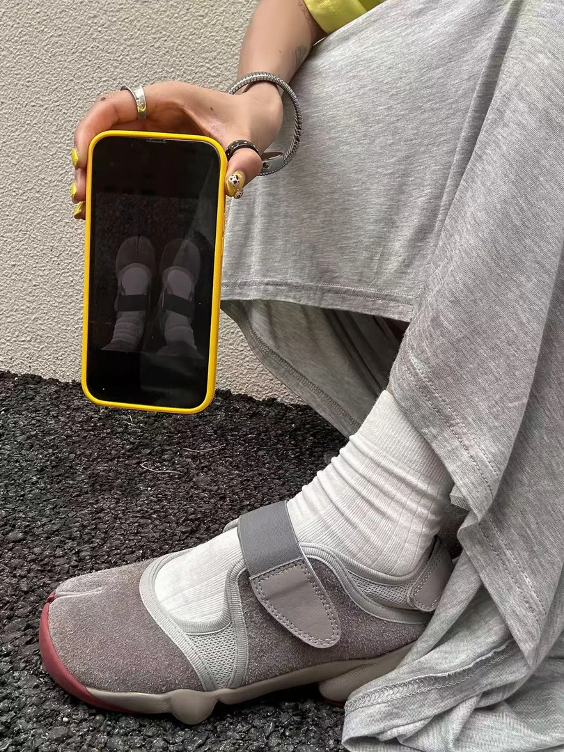 鑫燃KIKI 夏季圆头日系浅口魔术贴休闲鞋 E551-1 SG