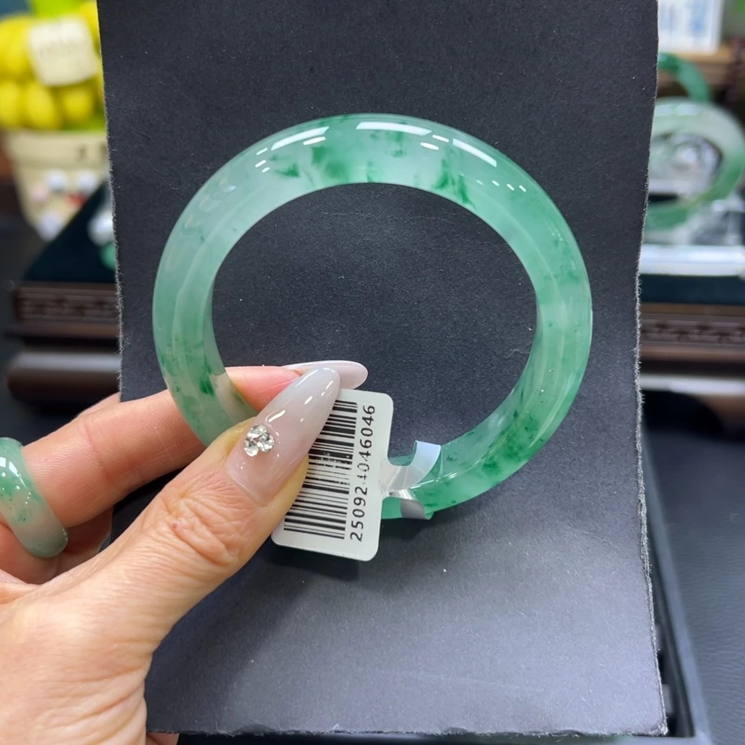 石英质玉（非洲翠）未镶嵌手镯59-60