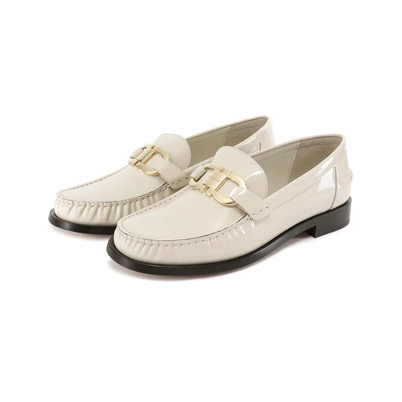 未使用 FERRAGAMO/菲拉格慕 女士乐福鞋莫卡辛鞋皮鞋 0769303