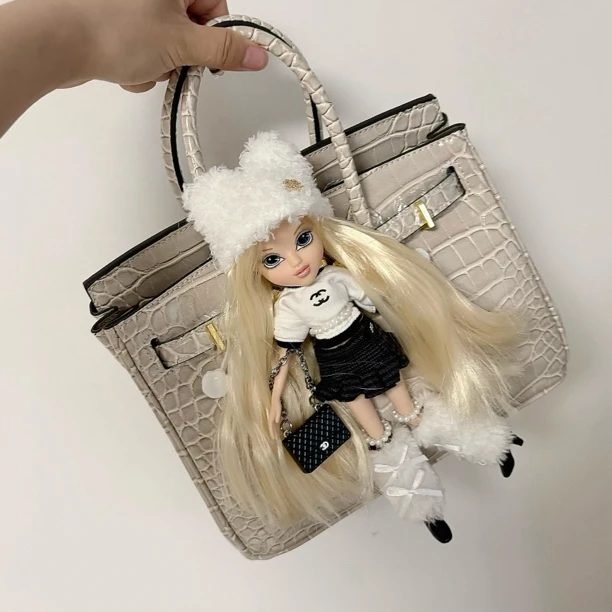 恶搞娃娃包 可爱公仔女包 小众手提包冬季ins百搭 2025新款女包