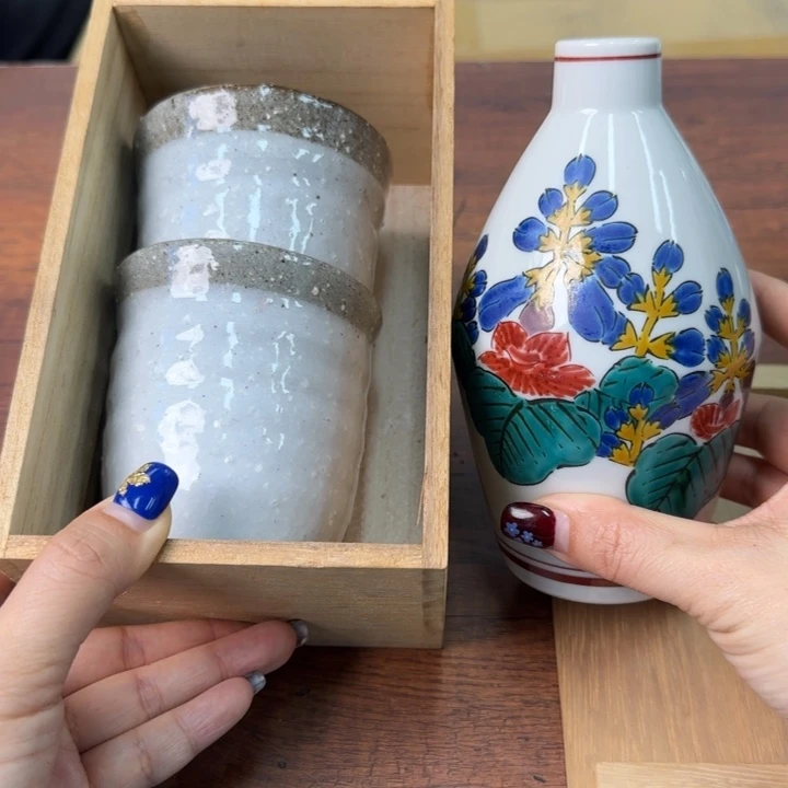 一个陶瓷物件哈哈哈哈