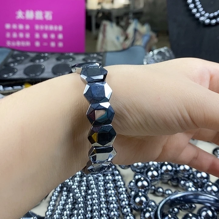 正品的太赫兹石6边形手牌