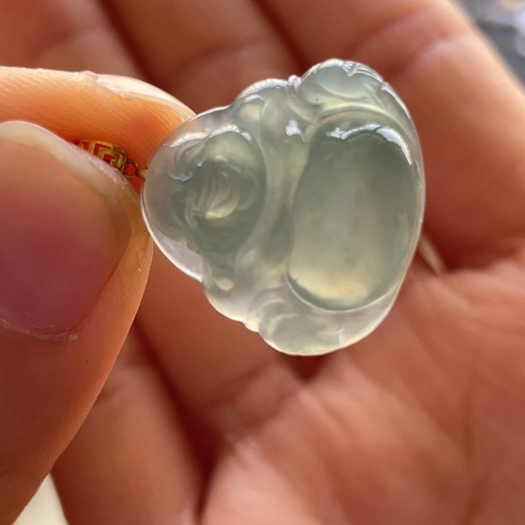 翡翠颈饰18K金镶嵌佛