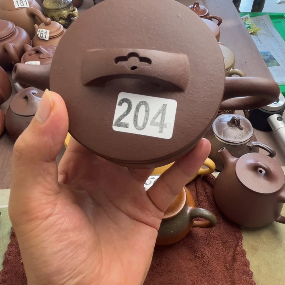 茶壶紫砂底槽清220cc左右大瑕疵