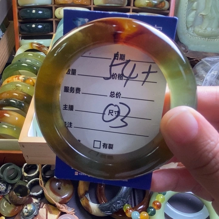 番***）蛇纹石玉未镶嵌手镯
