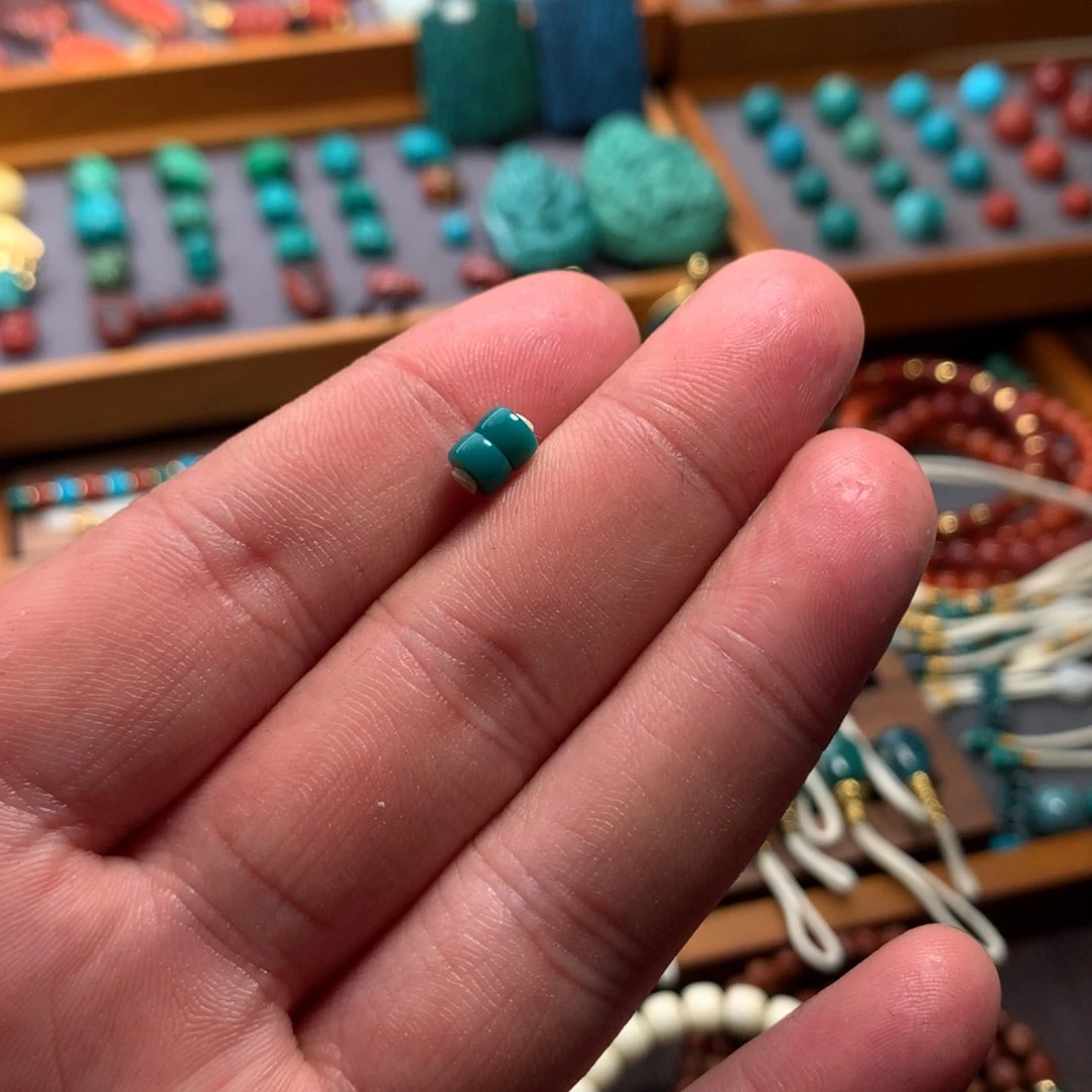 绿松石未镶嵌隔片一对5.2mm