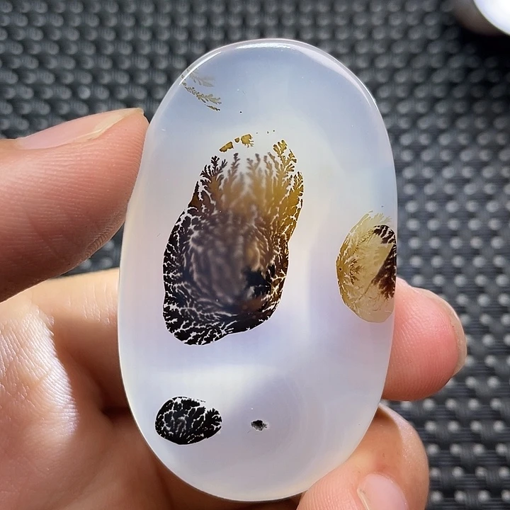 未镶嵌颈饰玛瑙/玉髓逆***薇