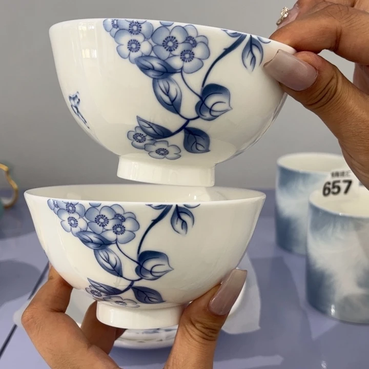 瓷片529两，全场微瑕介意慎拍