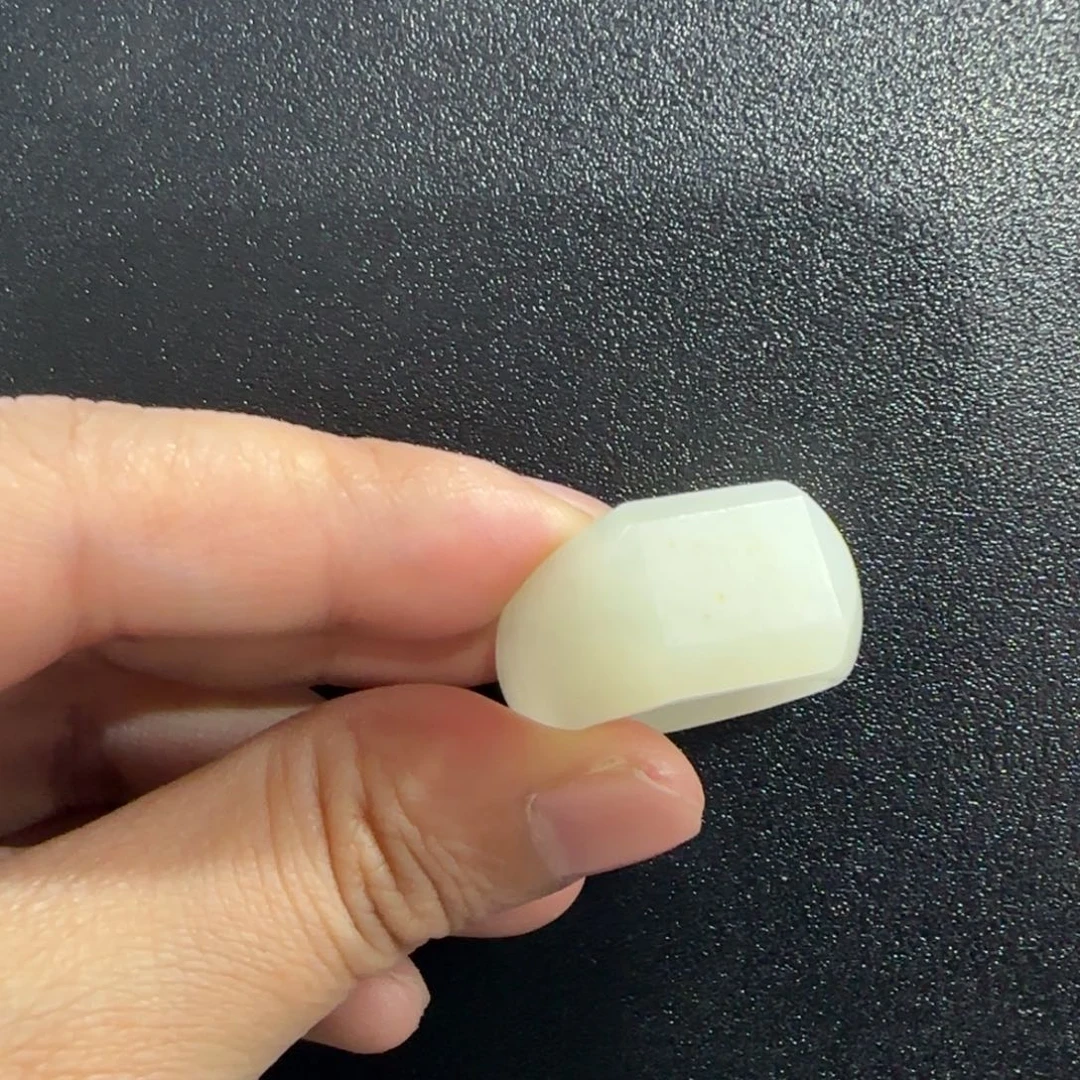 缘***和田玉未镶嵌挂件