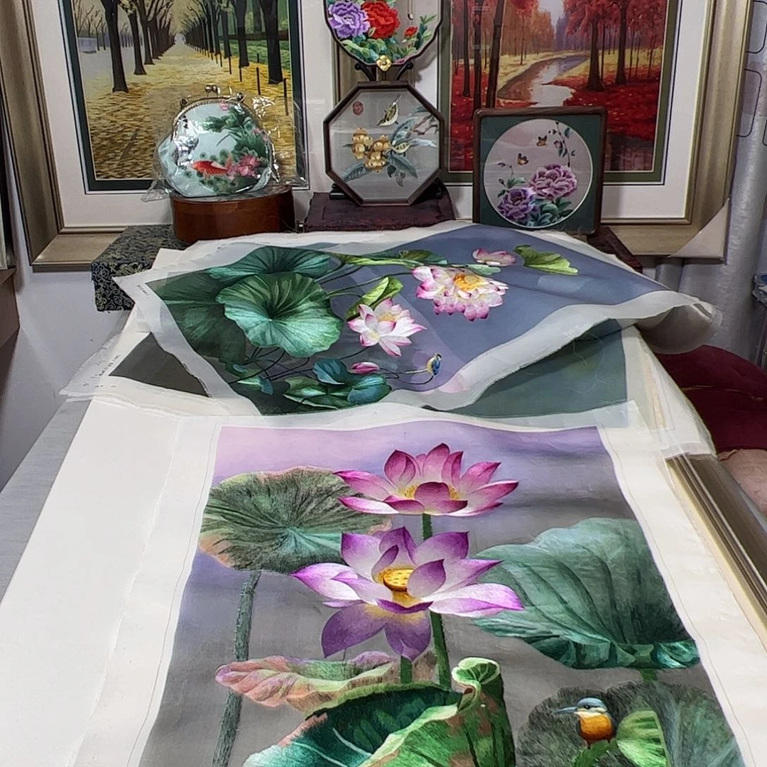 刺绣A****r纯手工刺绣画