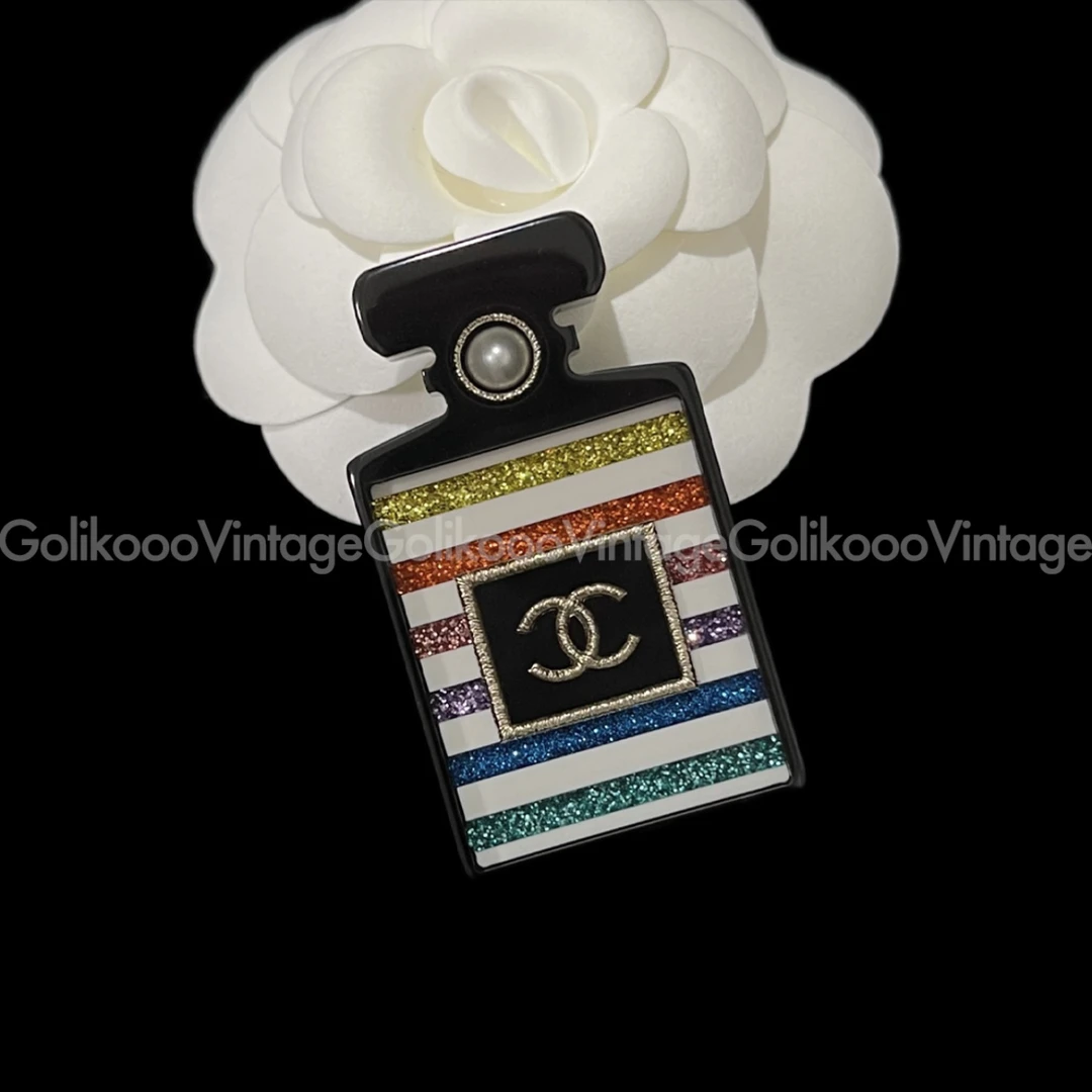 95新 Chanel/香奈儿 chanel香水瓶亚克力胸针 RB1222009