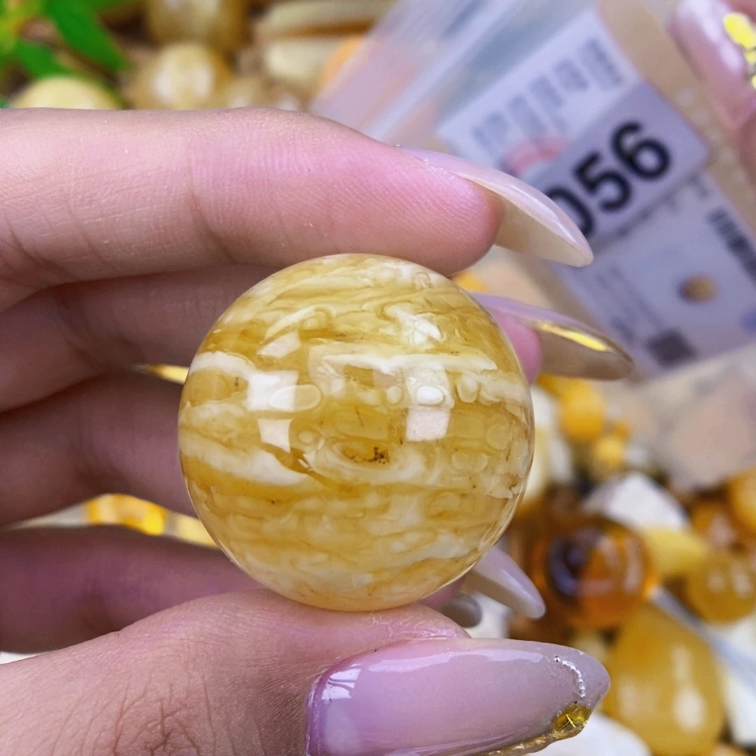 琥珀未镶嵌珠宝奇石29.5 粉