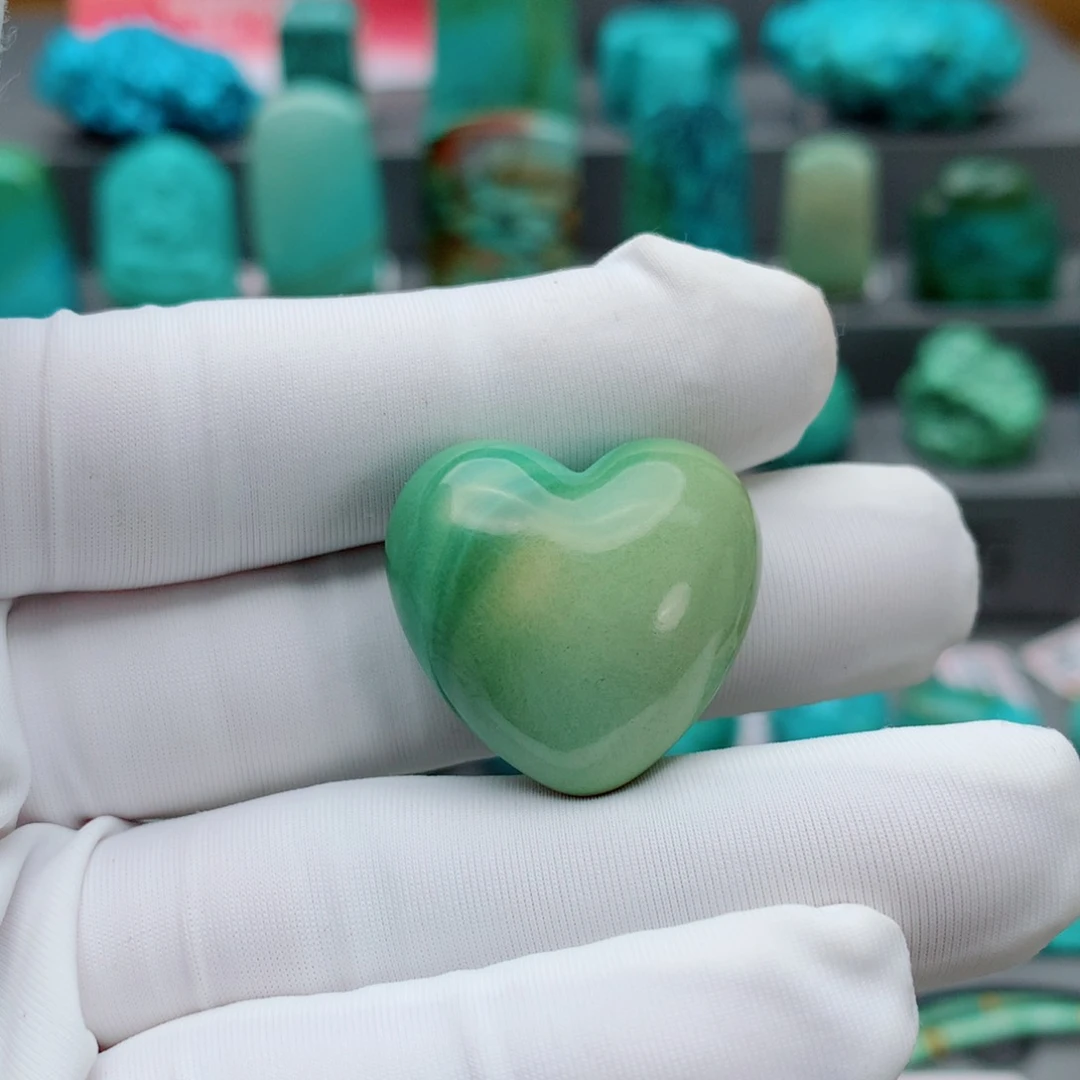 绿松石配饰未镶嵌