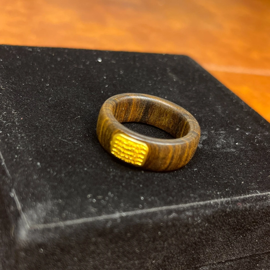 C0494木质文玩戒指带牌