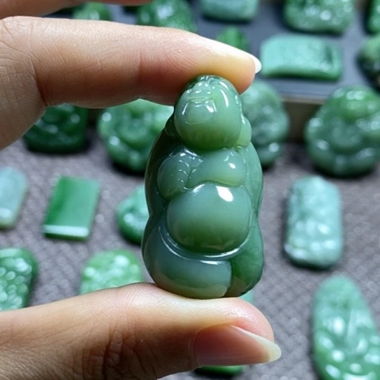 【闪购商品】颈饰未镶嵌和田玉