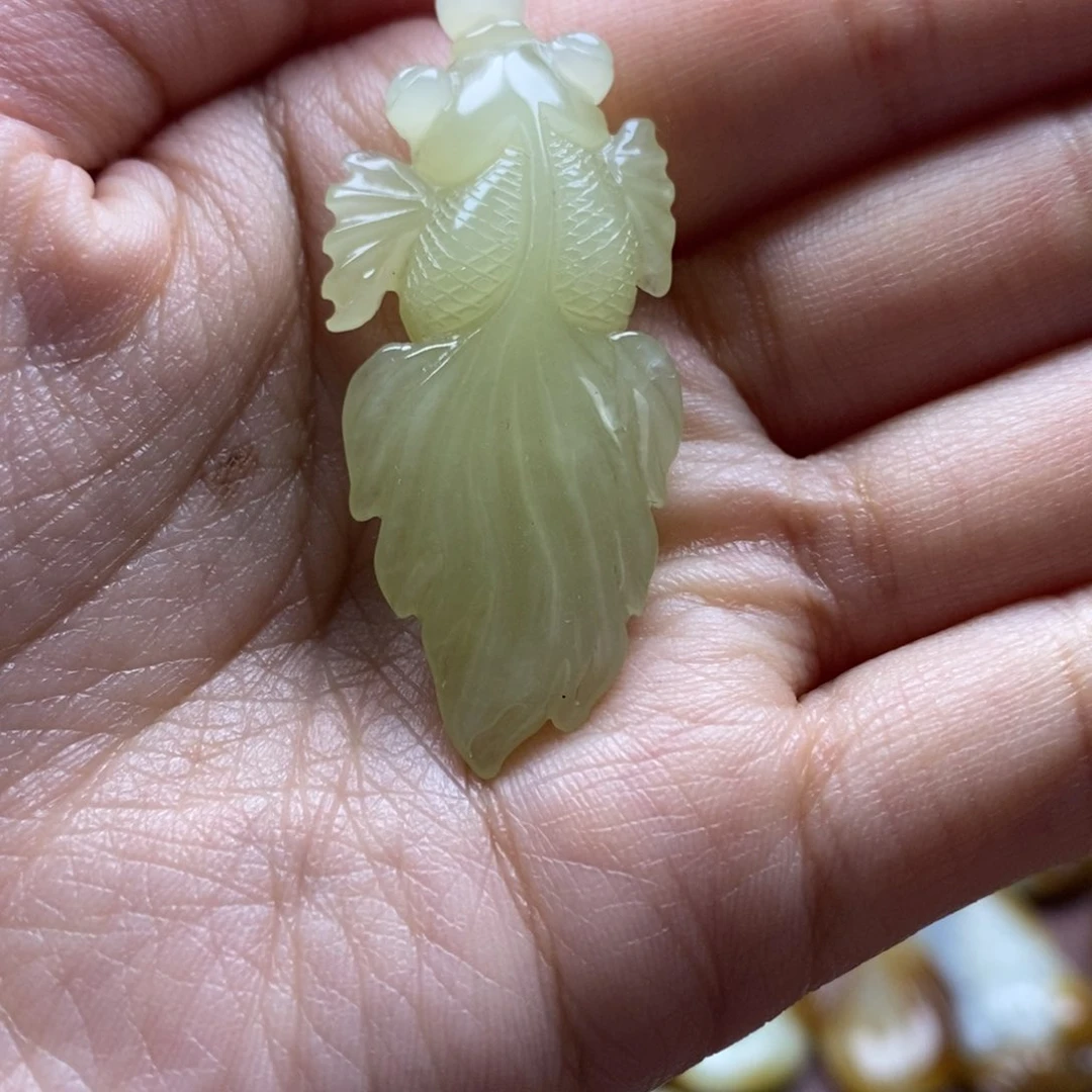 吊坠(不含链)未镶嵌和田玉（糖玉）