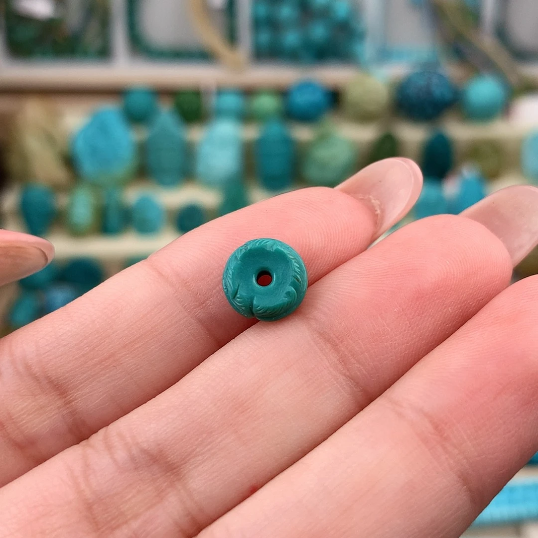 未镶嵌绿松石珠宝奇石