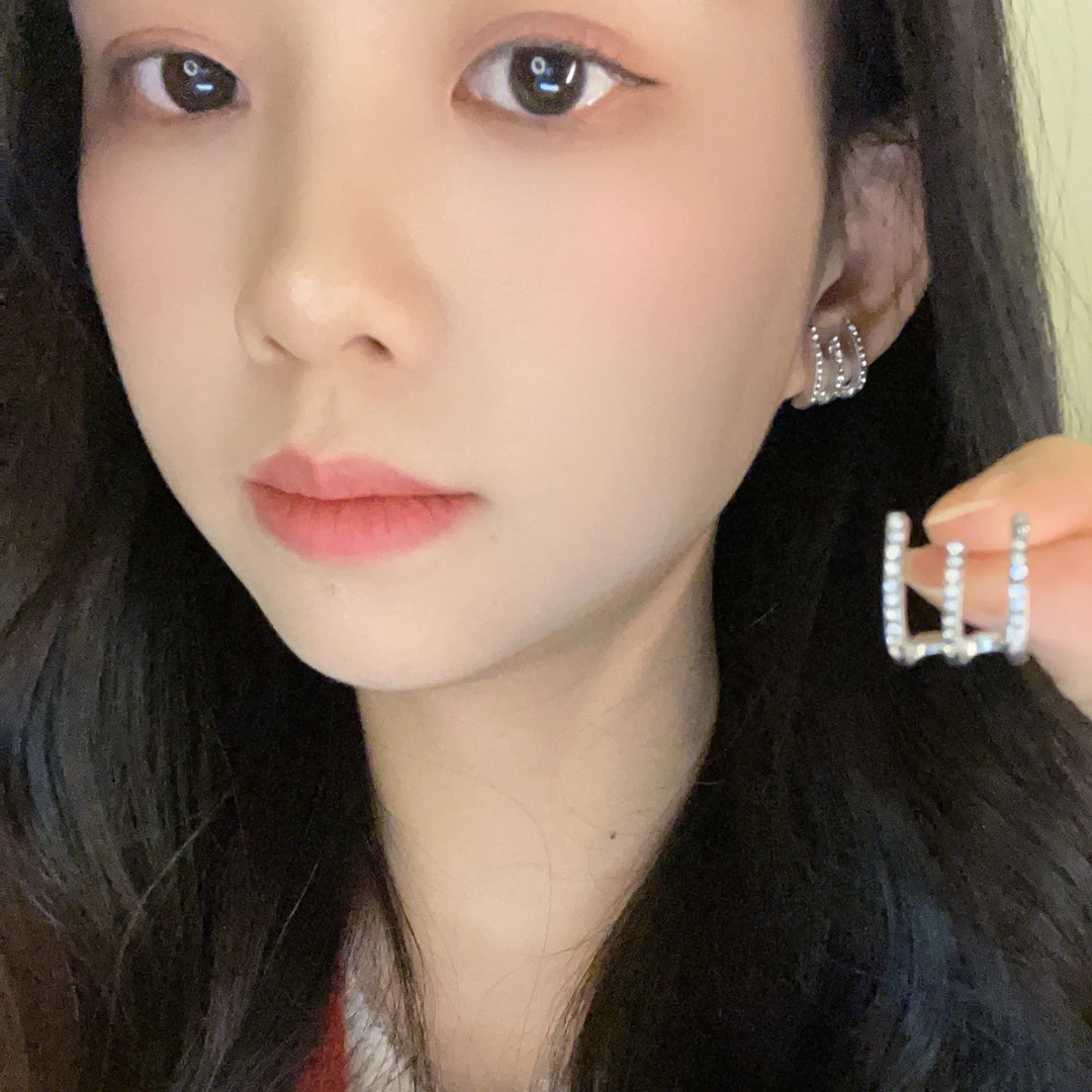 合金锆石耳饰 简约小巧三排钻耳环冷淡少女ins风金属耳钉创意设计