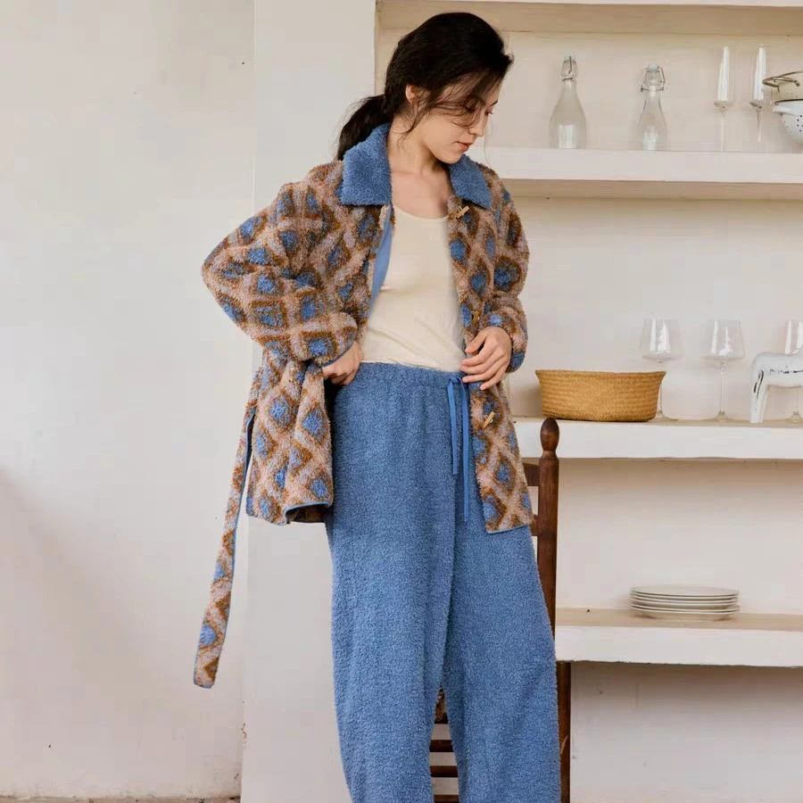 秋冬新款翻领双面绒女士甜美保暖家居服套装