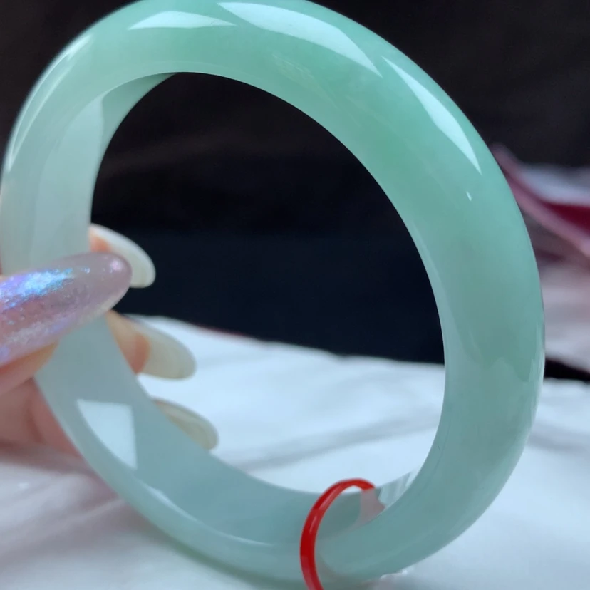 【闪购商品】翡翠手镯未镶嵌一***神97010，