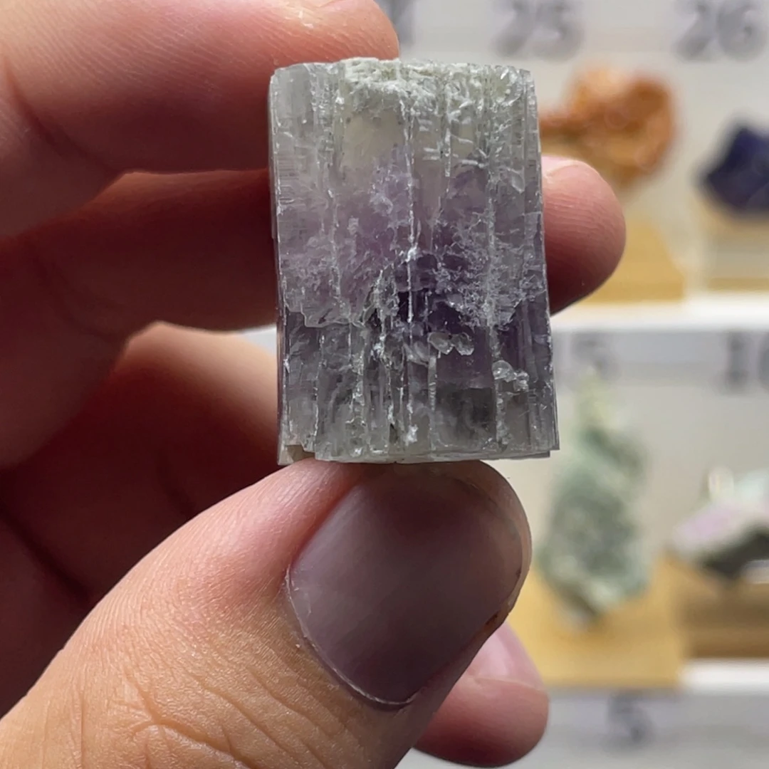石材西班牙霰石摆件