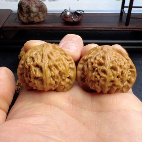文玩核桃吊坠宫灯