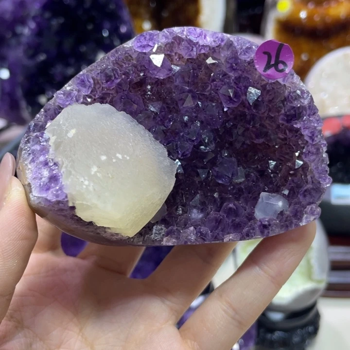 水晶未镶嵌大型摆件（非配饰）