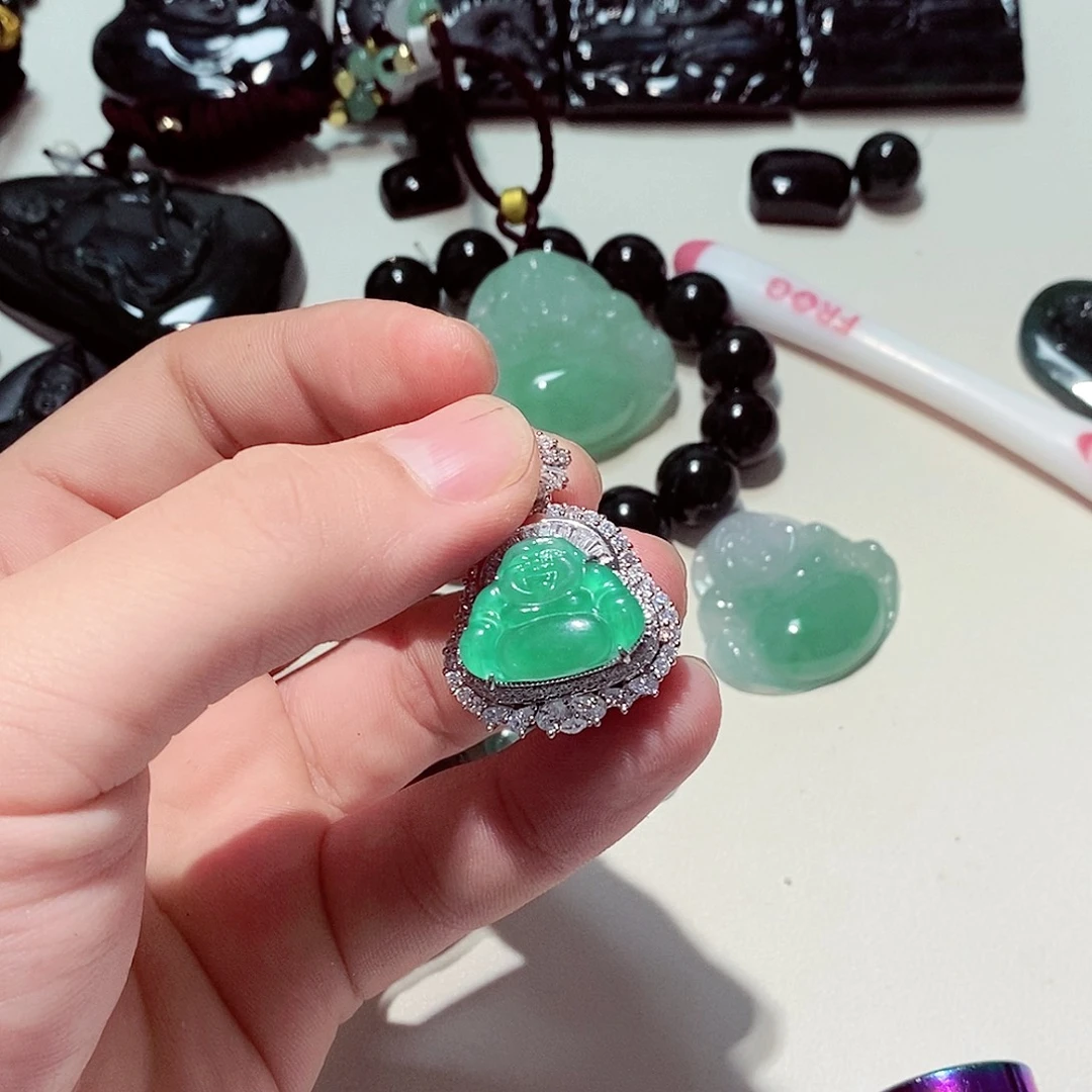 翡翠颈饰未镶嵌翡翠a