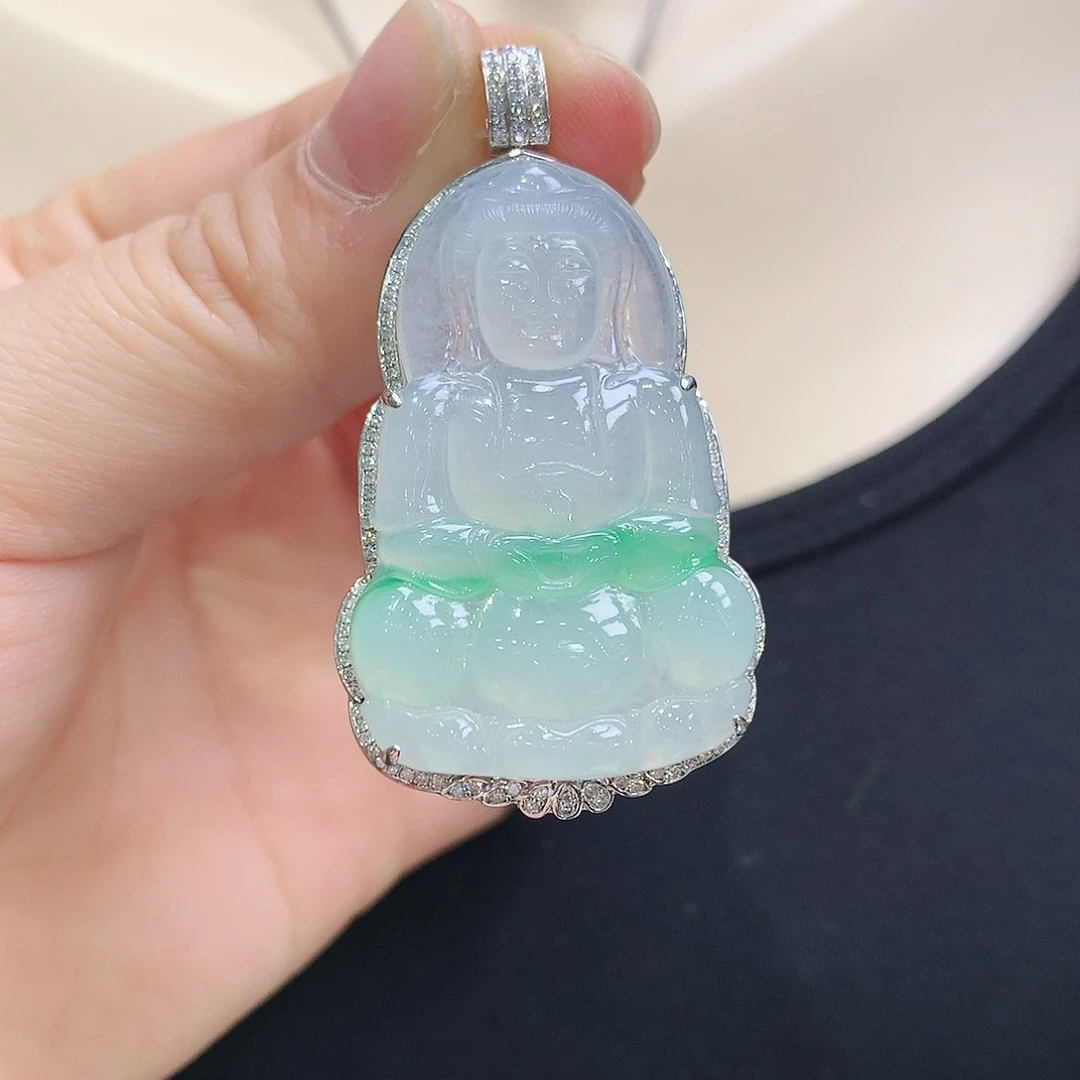 翡翠颈饰18K金镶嵌观音