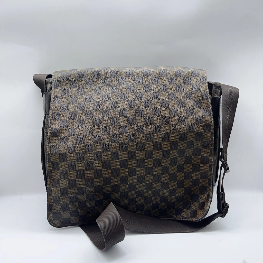95新 LouisVuitton/路易威登 棕棋盘格单肩斜挎包 1426 2805