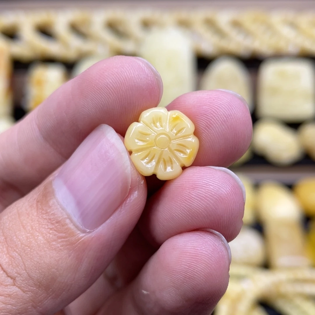 *****裸石琥珀未镶嵌琥珀蜜蜡