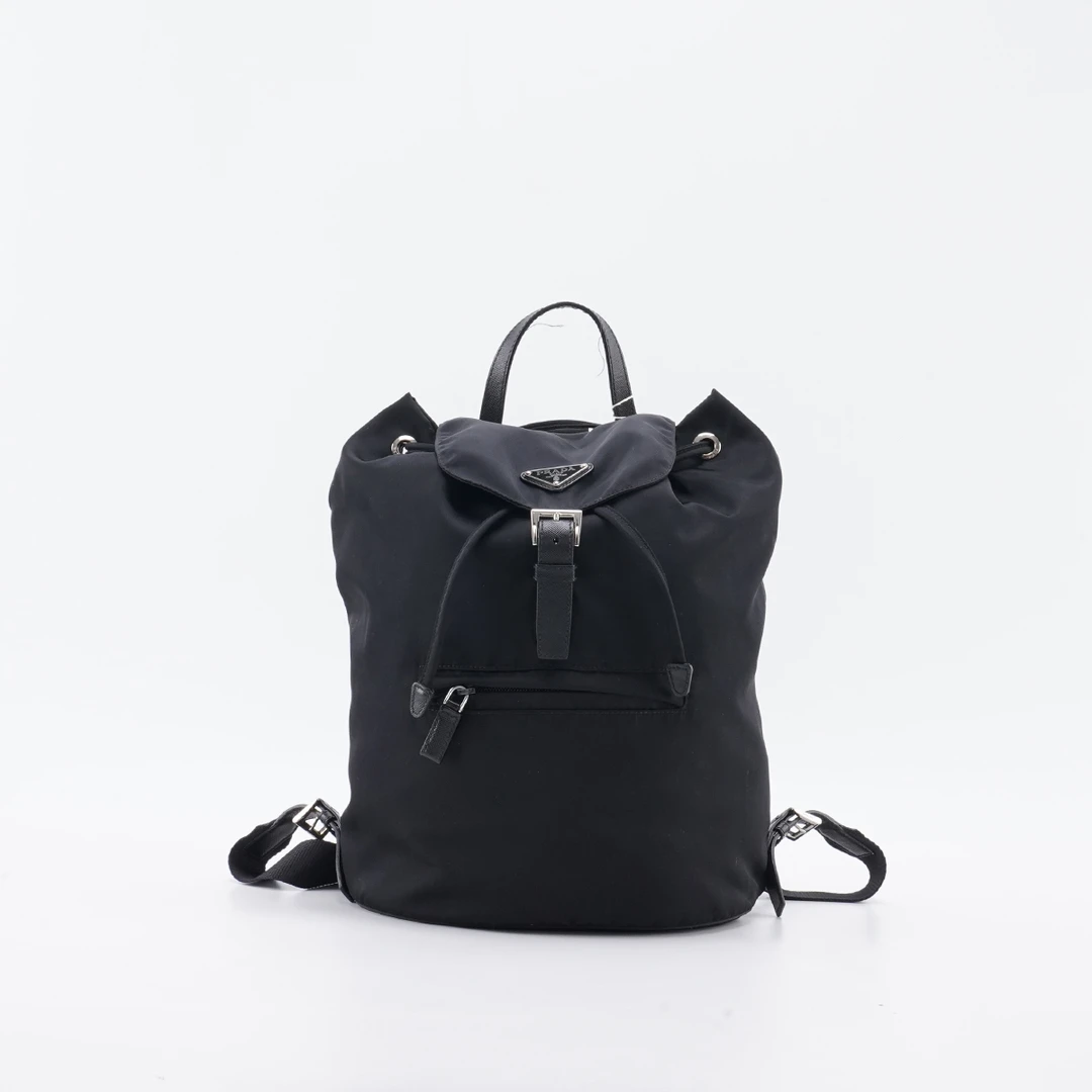 95新 Prada/普拉达 【白菜】黑银 尼龙 双肩包/BGD401770019