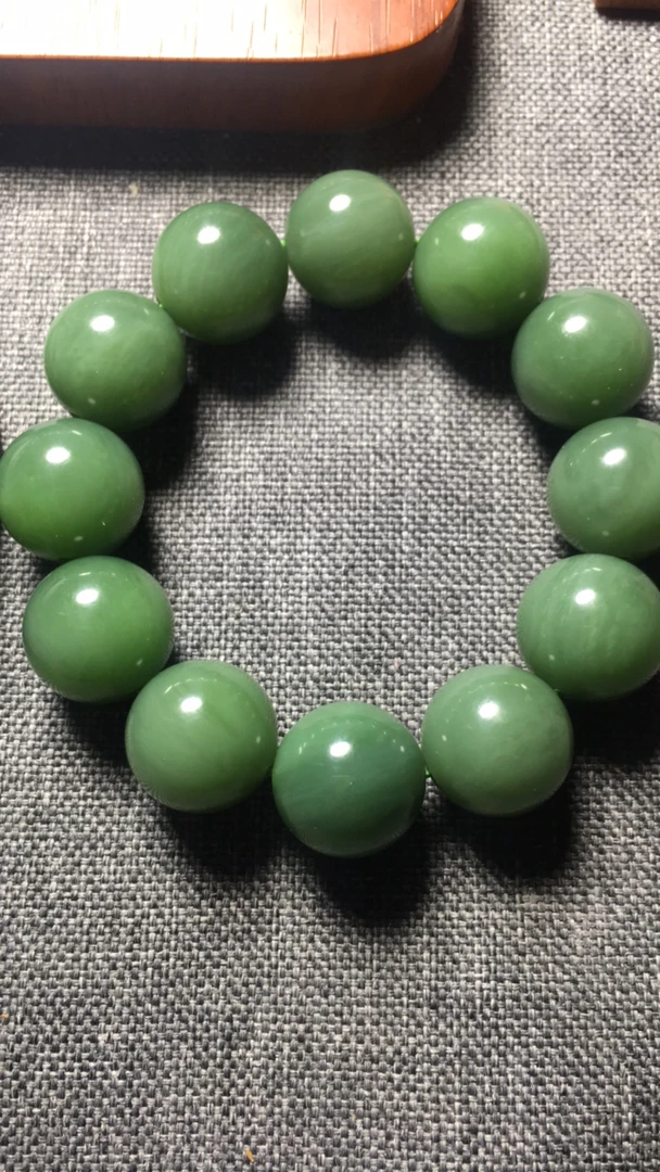 和田玉碧玉粉绿精选手链